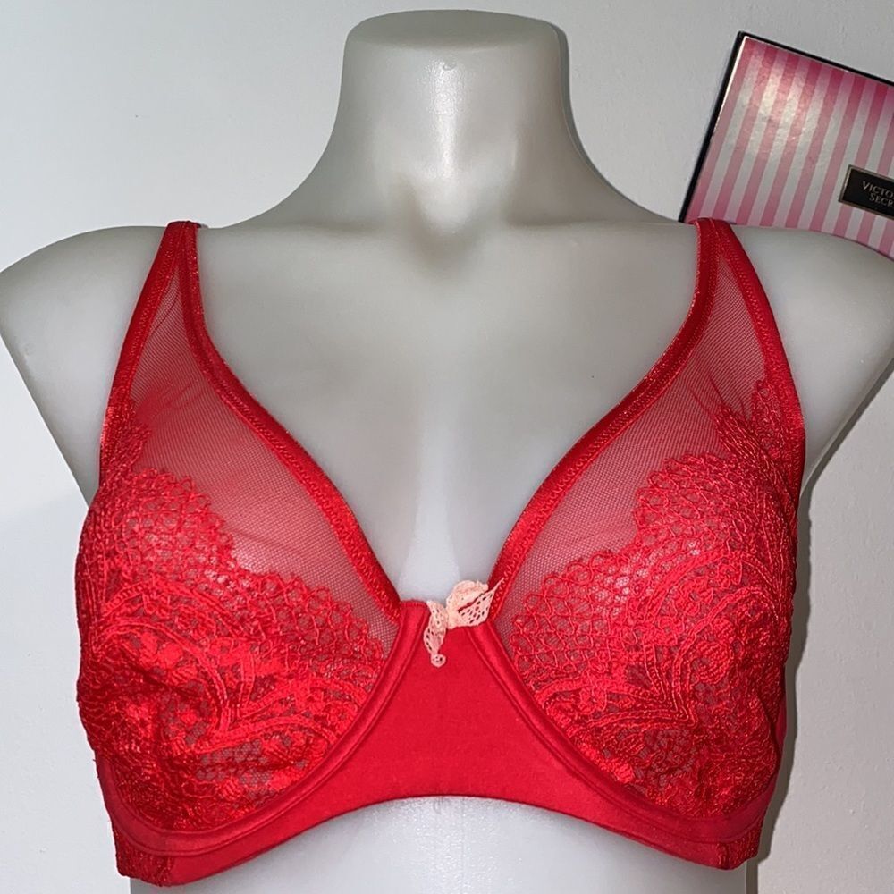 NEW VICTORIA SECRET UNLINED BRA